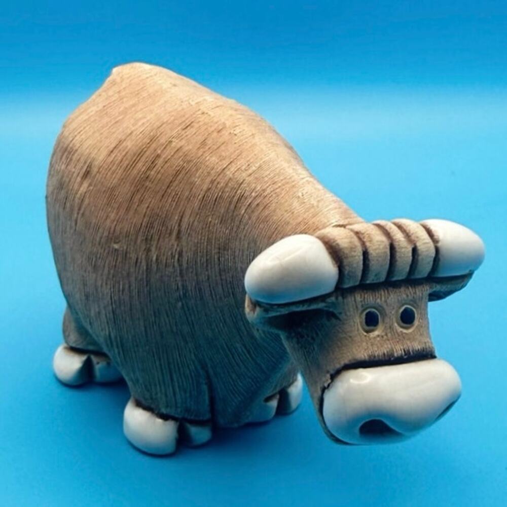 Artesania Rinconada Cow Figurine • Signed • Handcrafted Uruguay • 3–4”